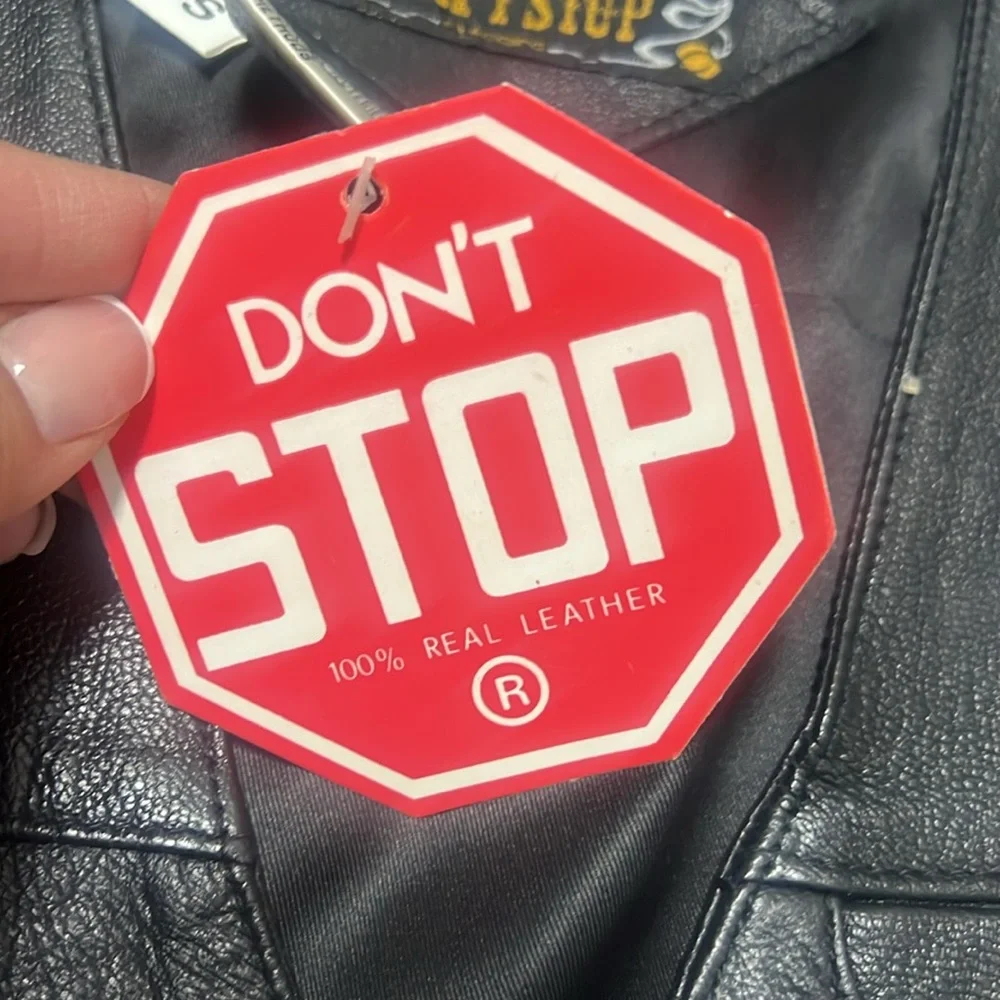 Don’t Stop Classics Black Leather Vest with Button Closure /size S